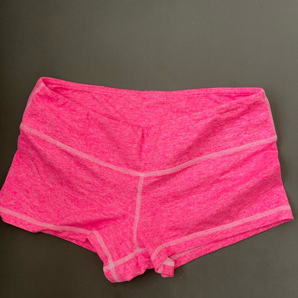 Fleo Shorts, Size Medium